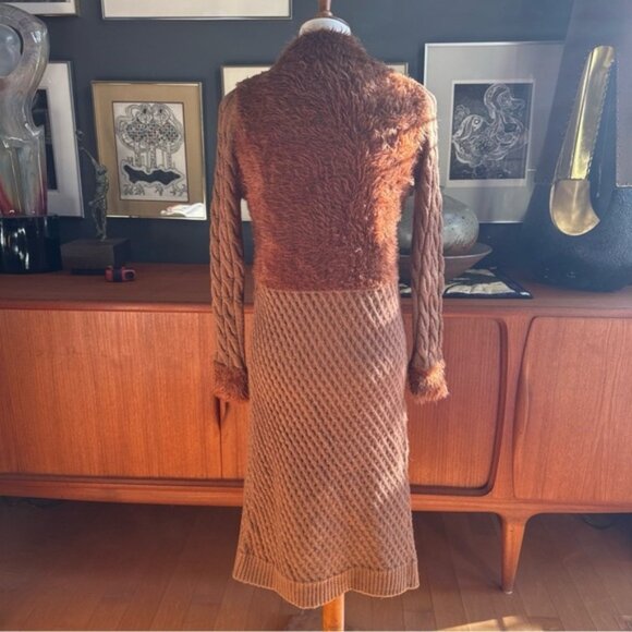 Vintage handcrafted, large pottery bowl, mid-century modern lovely design - Picture 7 of 13